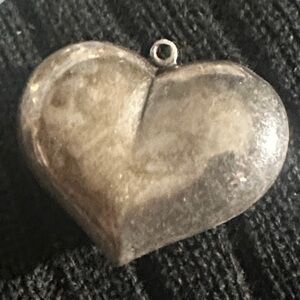 Elegant Silver Puff Heart Pendant